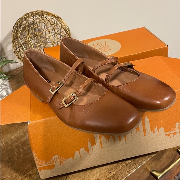 NIB Miz Mooz Brandy Brown Leather Zaida Mary Jane Flats EU 40 - Picture 2 of 7